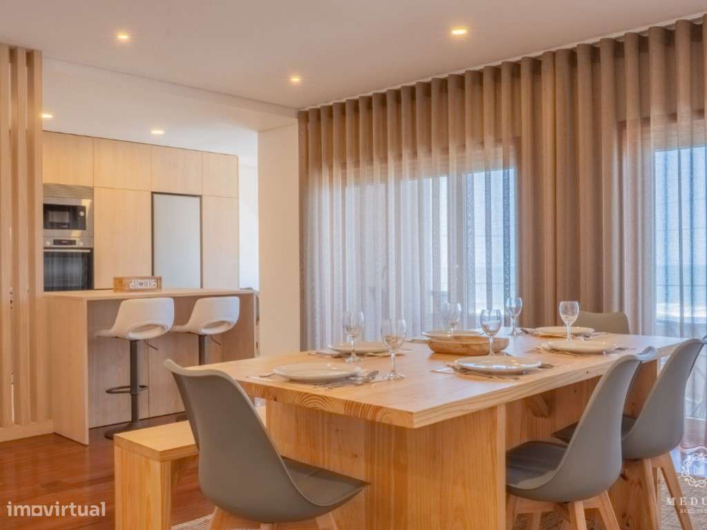 Exclusiva Moradia Bifamiliar Frente-Mar - Grande imagem: 5/14