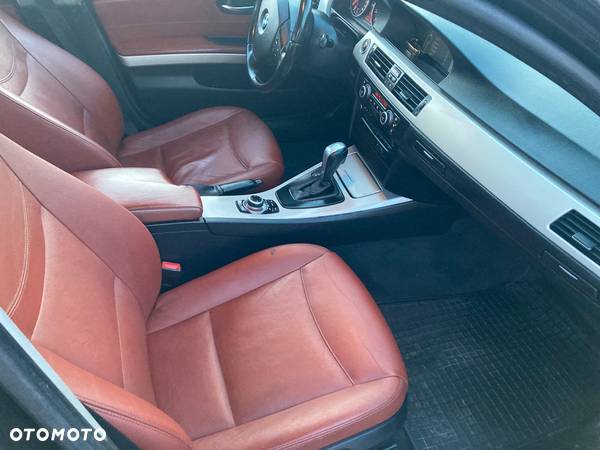 BMW Seria 3 318i Edition Exclusive - 12
