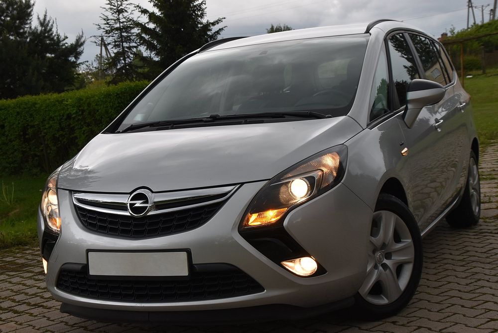 Opel Zafira C 2014