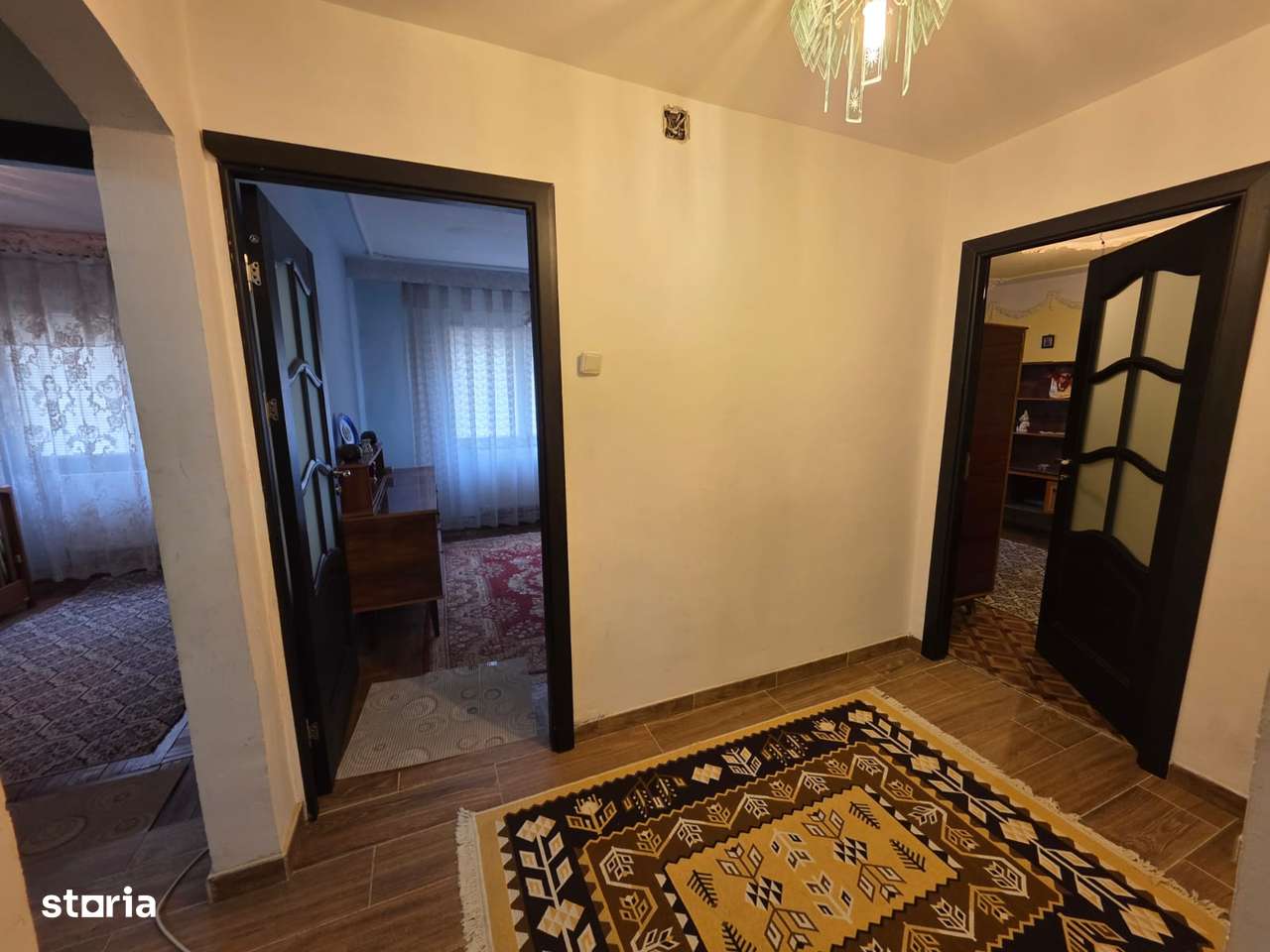 4 camere, decomandat, etaj 1, str. Aprodu Arbore, 79.900 euro neg-6