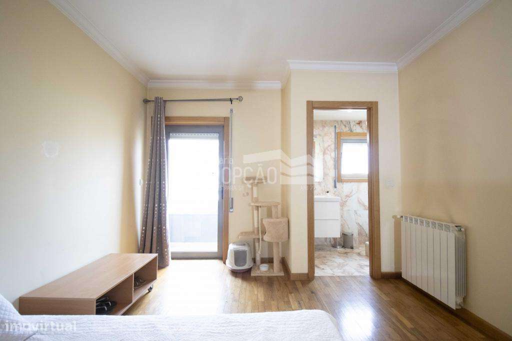 Apartamento T4 em Zona Premium - Pronto a Habitar em Bragança-16