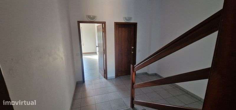 Escritórios no Centro de Vila Verde — Com Potencial para Habitação - Grande imagem: 5/7