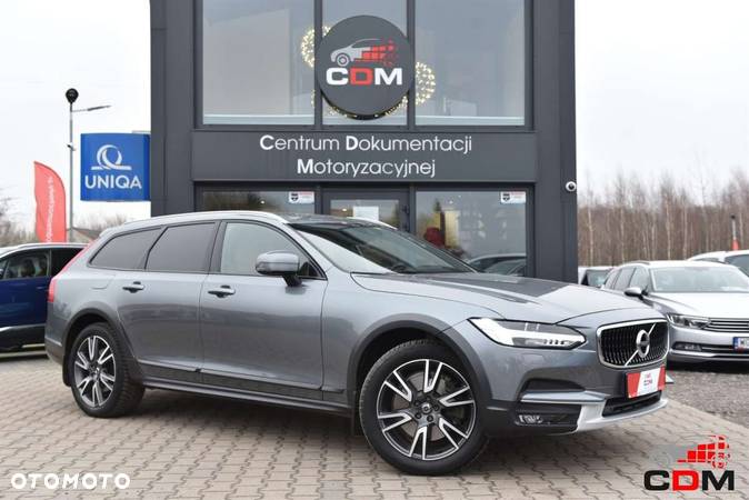 Volvo V90 Cross Country T6 AWD Pro - 2