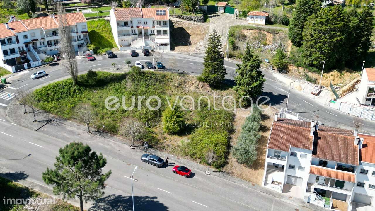 Lote de Terreno em zona nobre da cidade - Grande imagem: 4/5