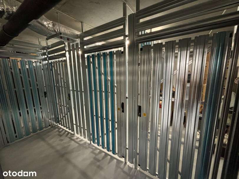 Pomieszczenia magazynowe 36,79m2 - wydzielone 4 boksy - Legnicka 59B-0