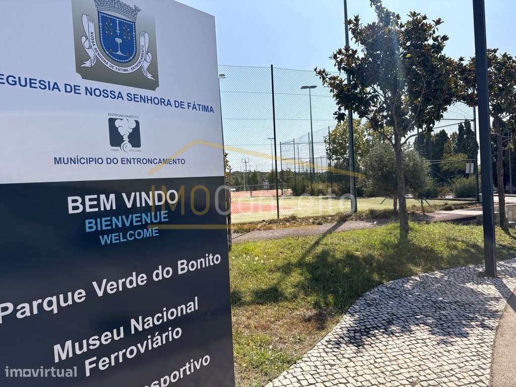 Moradia T4Térrea | Na prestigiada zona do Bonito, Entroncamento-17