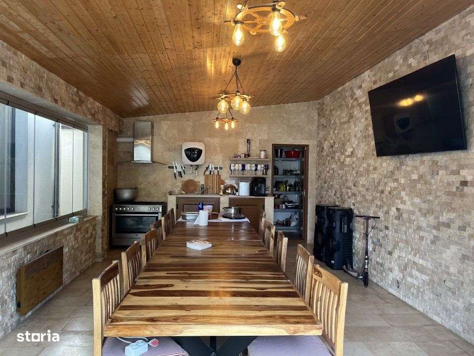 Vila deosebita, mobilata utilata lux, Valu lui Traian! - Imagine principală: 5/15