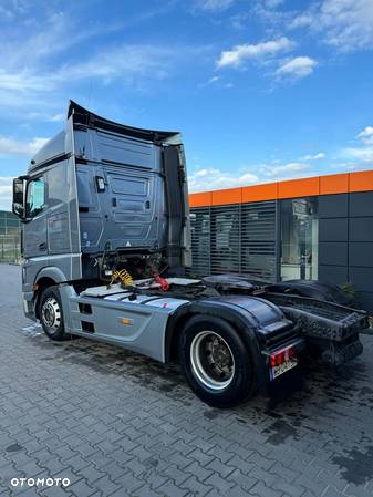 Mercedes-Benz ACTROS - 3