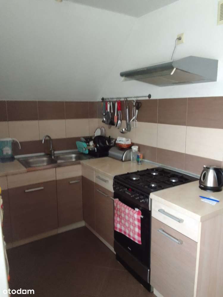 Dom  z ogrodem w Osiecznicy- 2 mieszkania w cichej okolicy - nowa cena - Pełny obrazek: 4/8