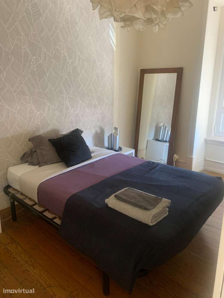 Quarto - localizado em São Bento Lisbon - Grande imagem: 4/6