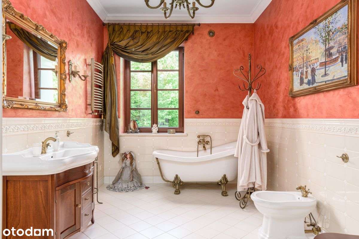 Rezydencja z pięknym ogrodem !!!-16