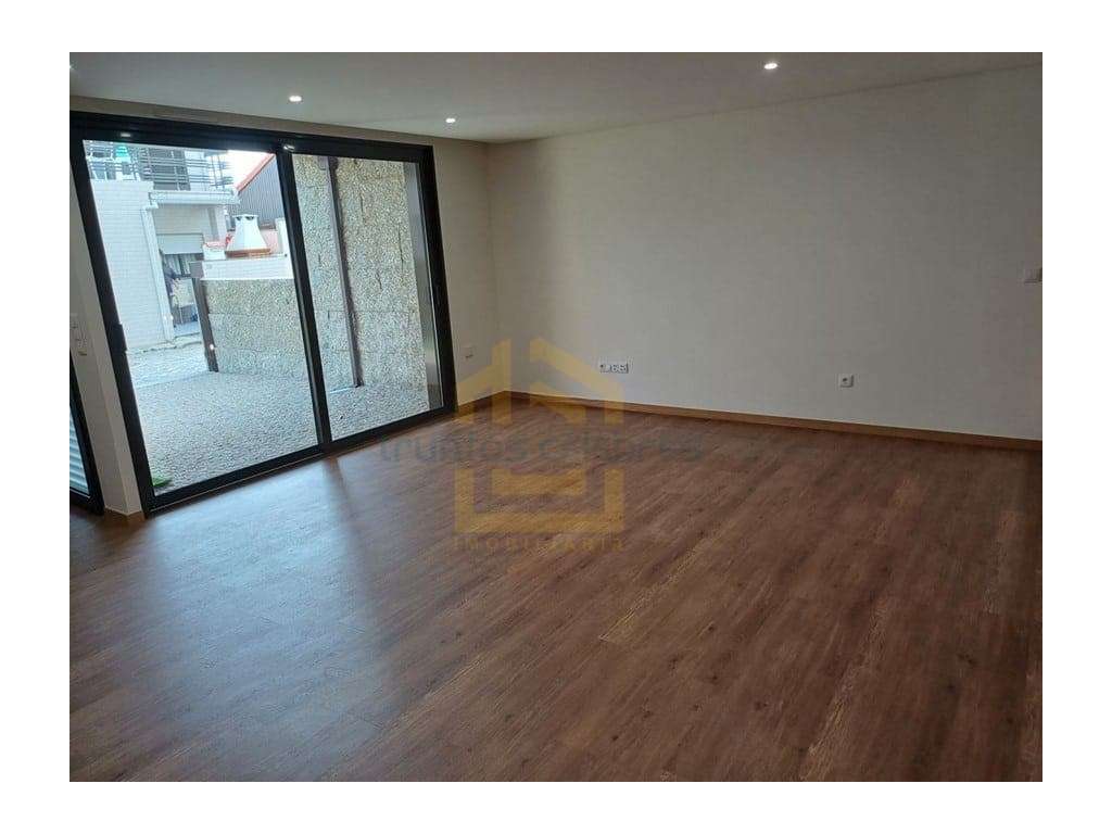 Moradia t2 NOVA A 100MT DA PRAIA Da fragosa em Ver-o-Mar, Póvoa de ...-14