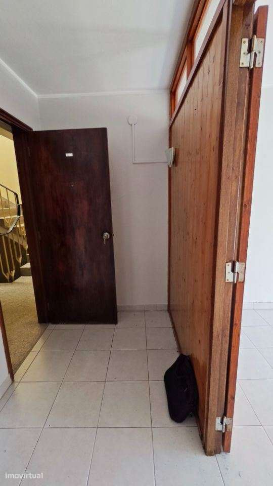 Escritório / 20m2 /  Rua Brito Capelo / Matosinhos - Grande imagem: 4/10