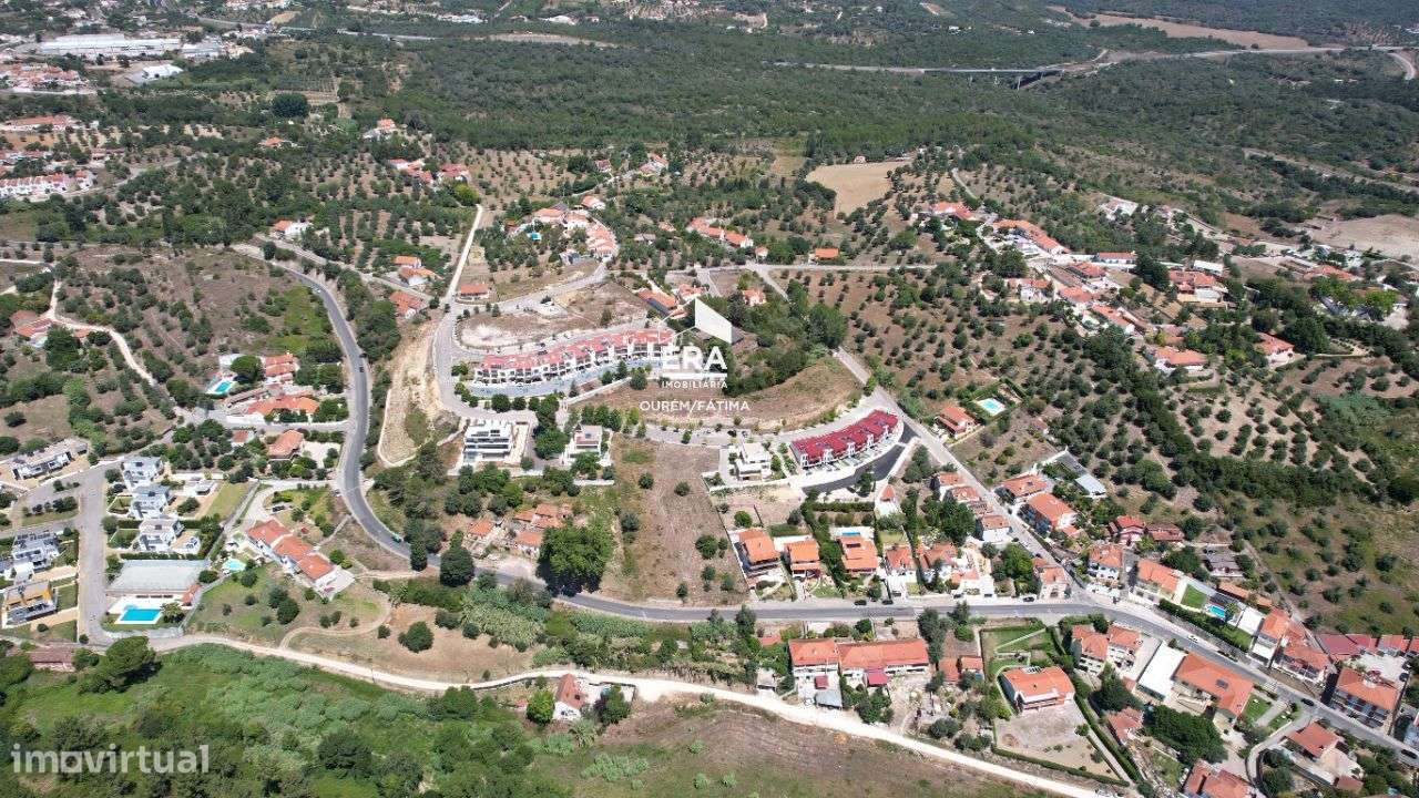 Lote para construção localizado no centro de Tomar! - Grande imagem: 3/18