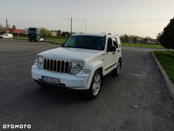 Jeep Liberty - 4