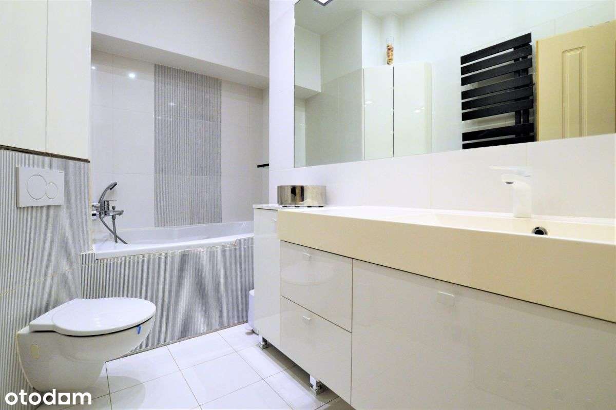 Śliczny i b. wysoki apartament w pięknej kamienicy-11