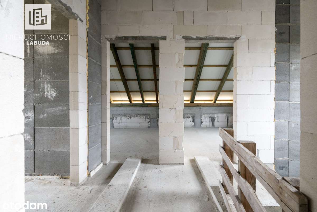 Dom w stanie surowym zamkniętym w okolicy lasu - Pełny obrazek: 5/20