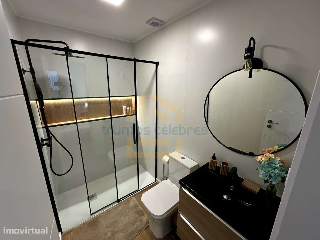 Apartamento T2 com Garagem | Design Moderno no Centro da Póvoa de V...-17