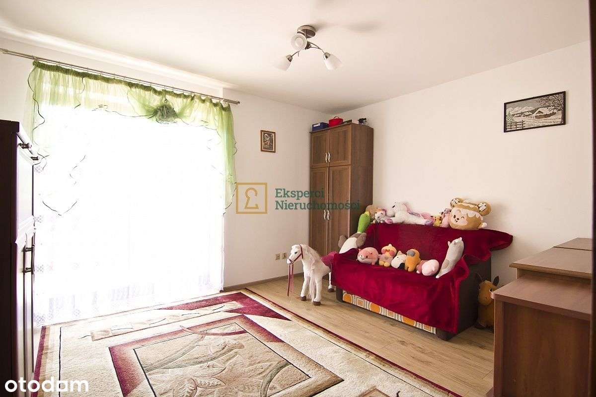 Duży dom z garażem w okolicach ul. Wywrockiego-8