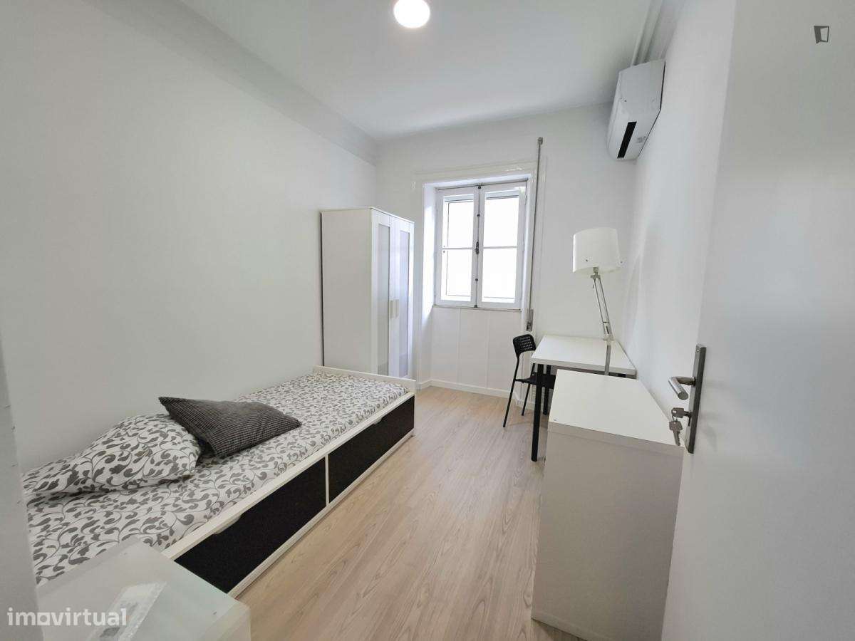 Quarto - localizado em Rio Tinto Porto - Grande imagem: 3/58