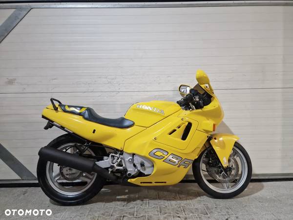 Honda CBR - 21