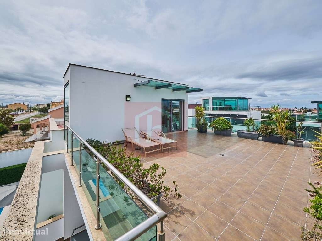 Moradia T4 de Luxo com piscina inserida no condominio privado em Sã...-57