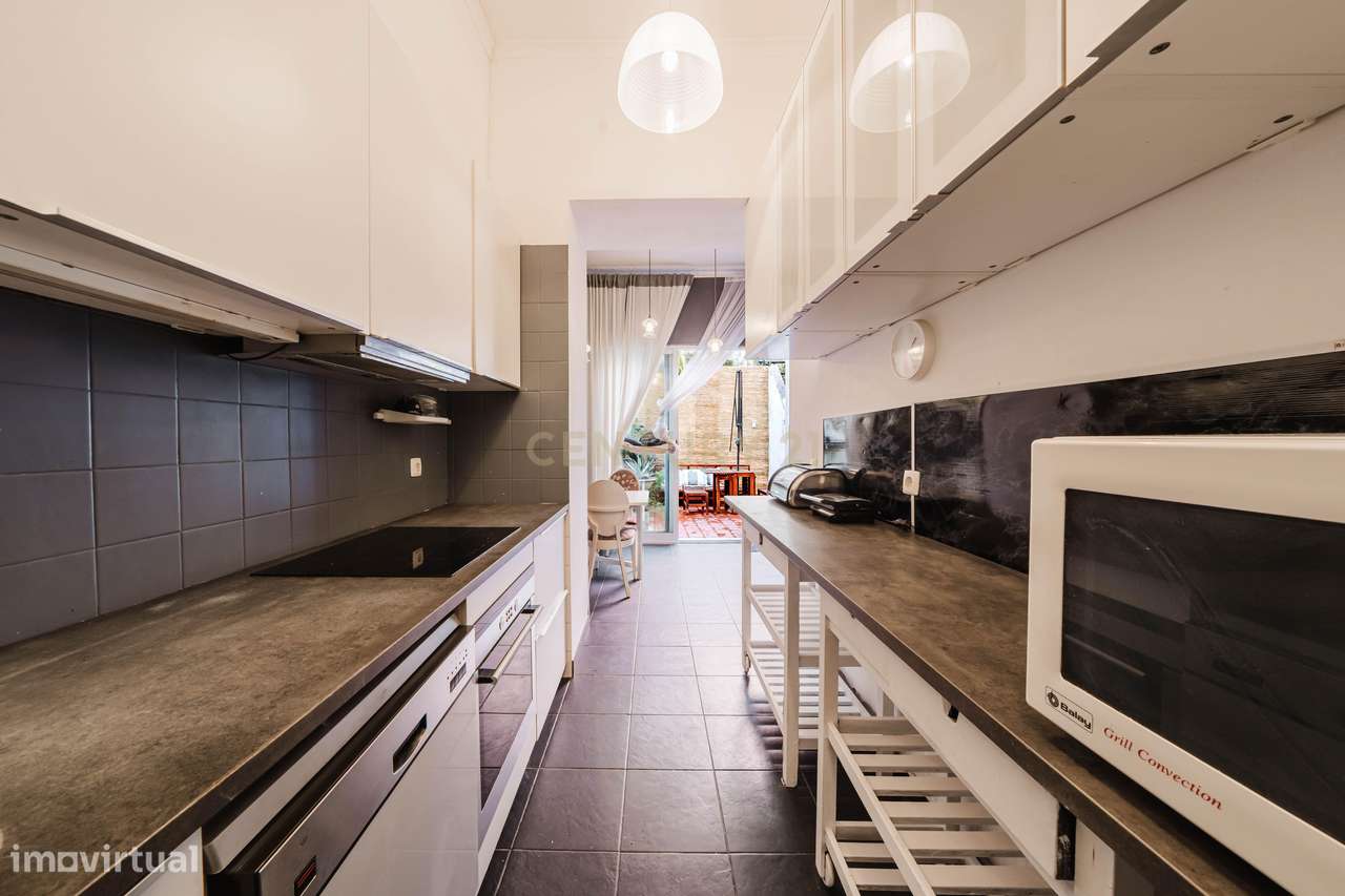 T2 com Amplo Terraço Privativo em Lisboa-21