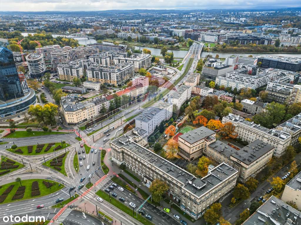Przestronne mieszkanie przy Rondzie Grzegórzeckim-1