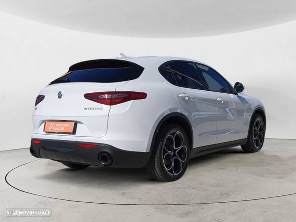 Alfa Romeo Stelvio 2.2 D Sprint AT8 - 6