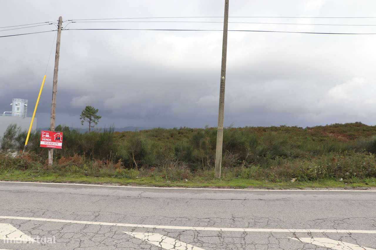 Lote de Terreno  Venda em Lustosa e Barrosas (Santo Estêvão),Lousada - Grande imagem: 3/9