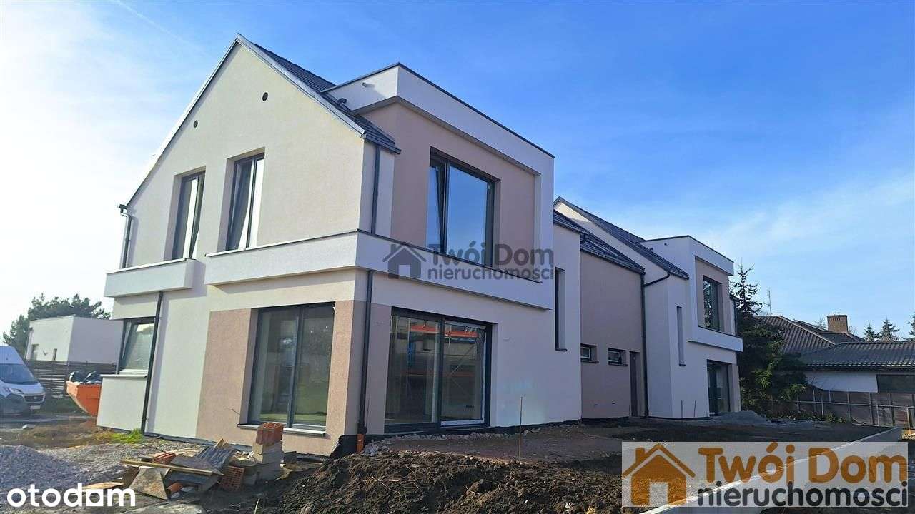 Dom z urządzonym ogrodzonym ogrodem – Wrocław 7min-8