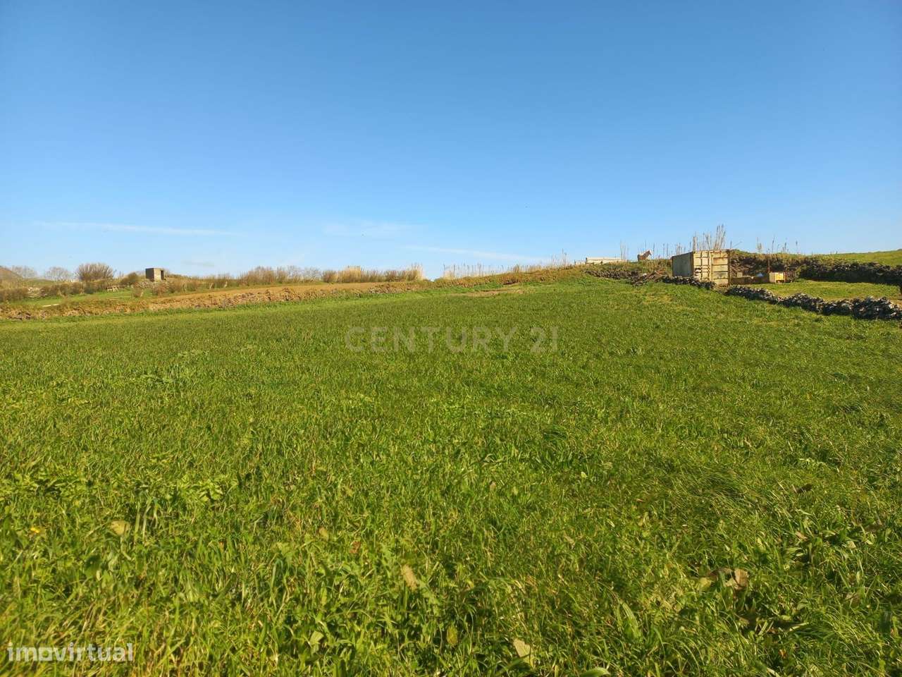 Terreno Rústico com Vista Mar em Relva, Ponta Delgada - Grande imagem: 2/10