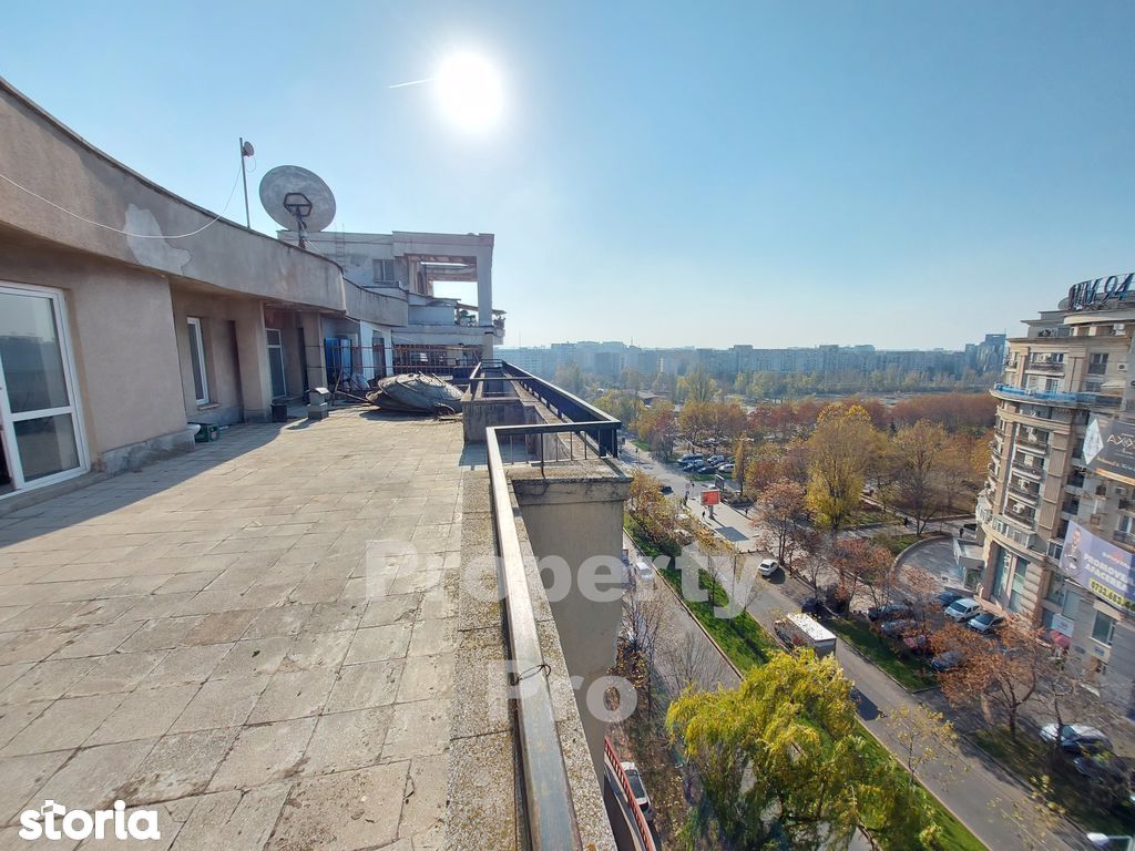 Garsoniera cu rooftop, Unirii, vedere panoramica catre bulevard