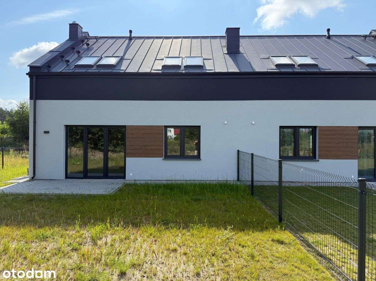 Nowy piętrowy dom rezerwacja-5