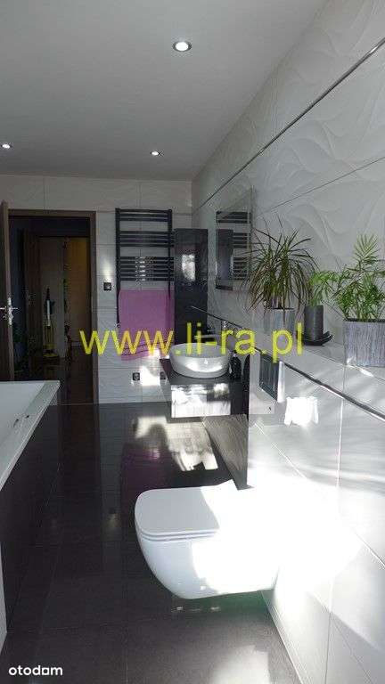 Dom 4pokoje,salon,2łaz. 142m z lok.usługowym 190m-12