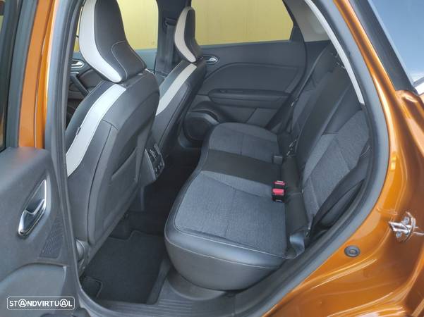 Renault Captur 1.0 TCe Exclusive - 26