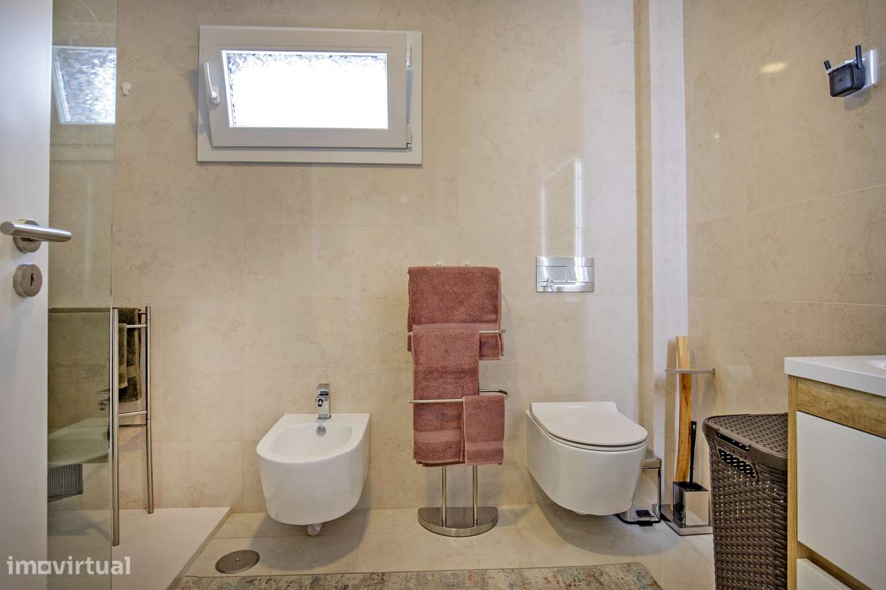 Moradia T3+1 garagem box jardim Quinta do Conde Sesimbra-22