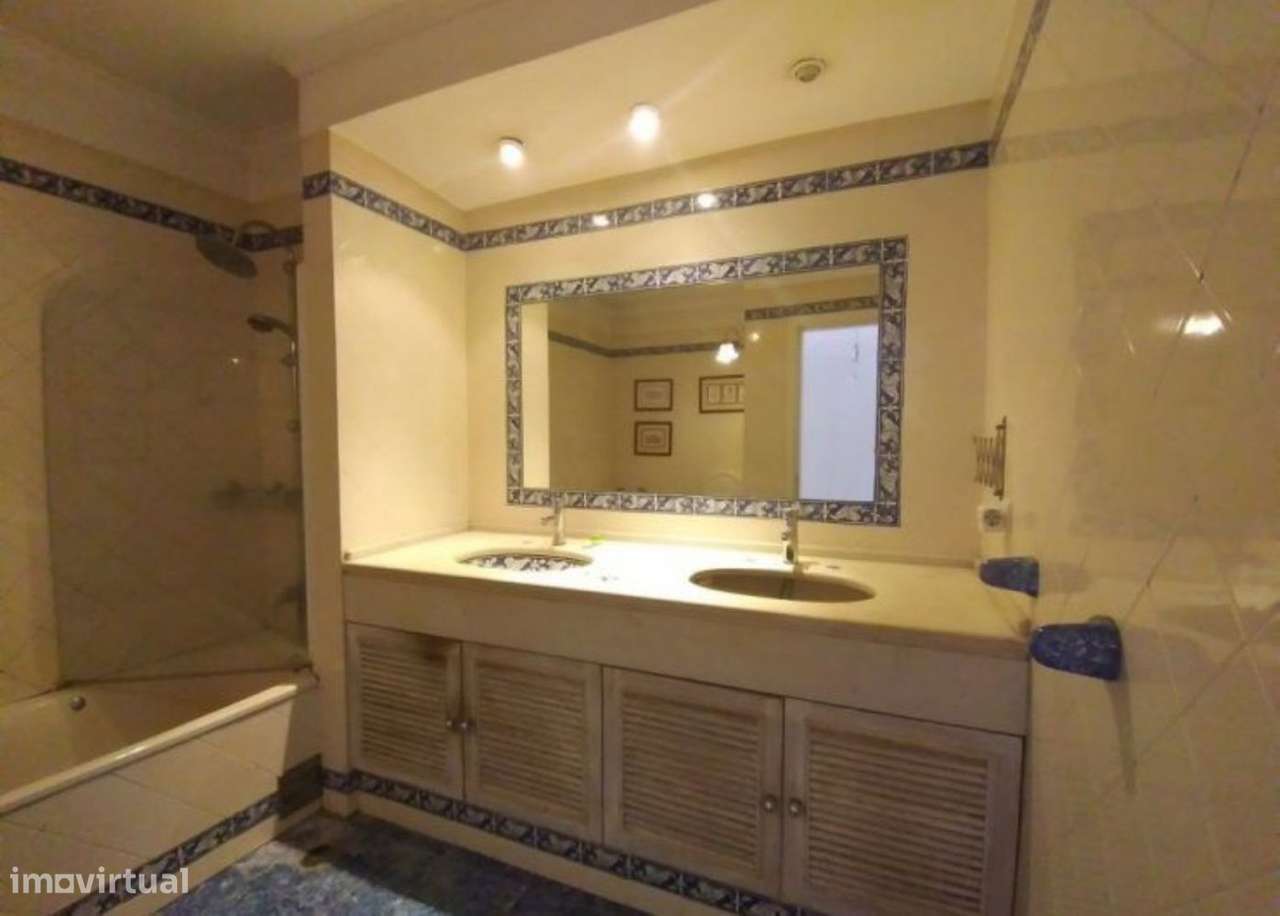 Moradia T6 em Rio de Mouro, Albarraque - Grande imagem: 3/26