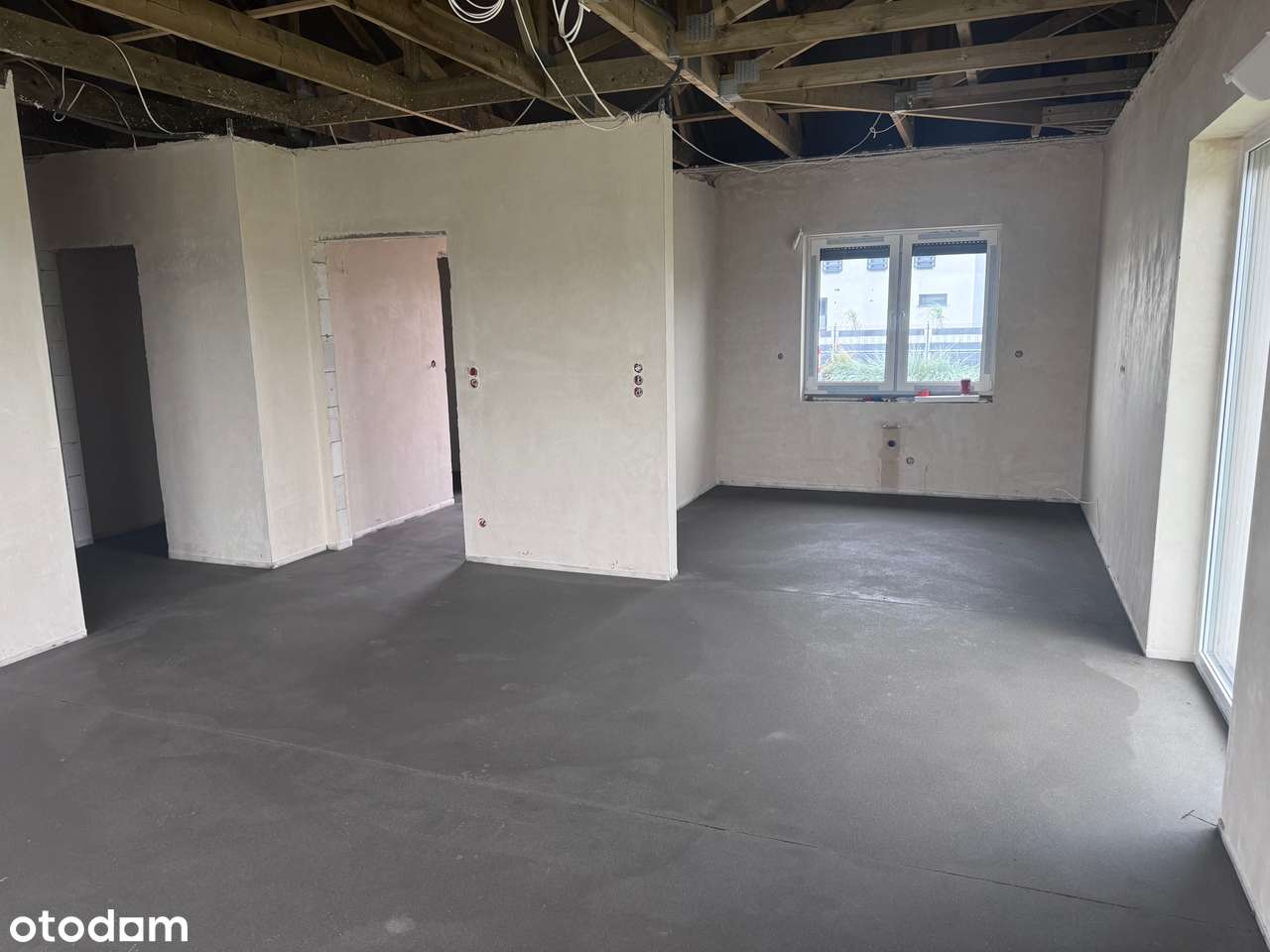 Parterowy nowoczesny z pompą ciepła-4