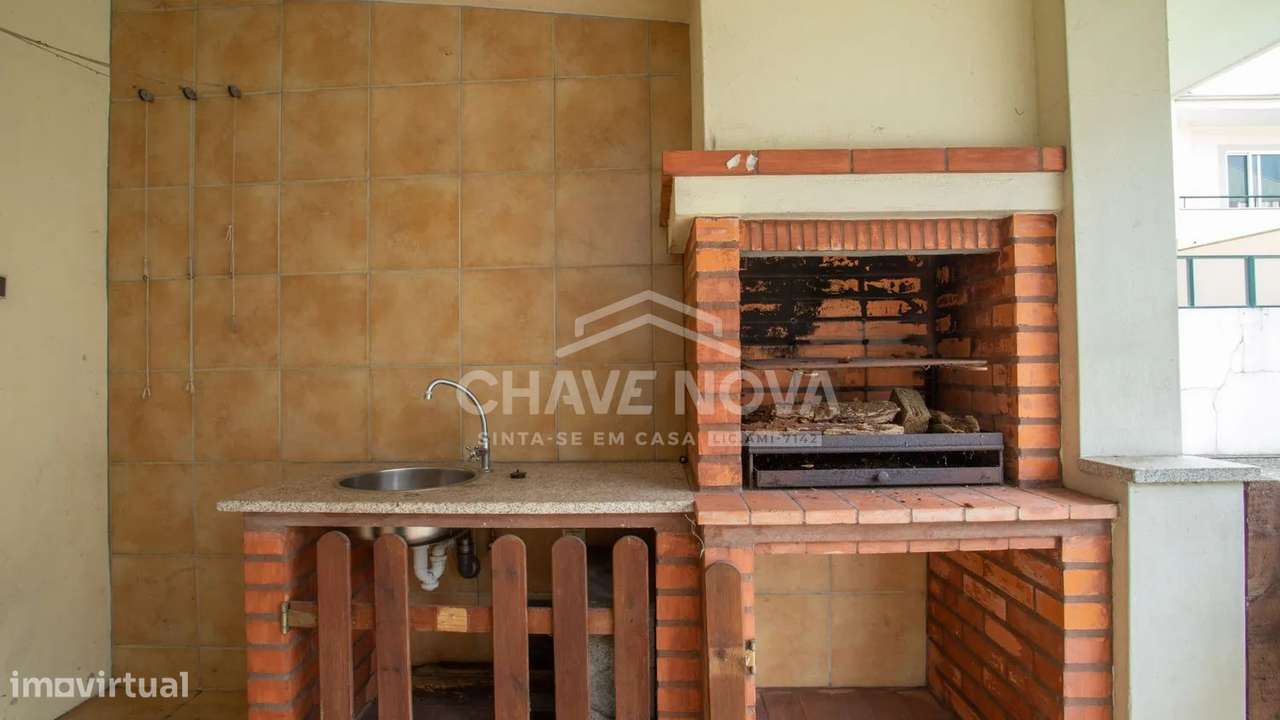 Moradia Geminada V3 c/ Jardim em Rio Meão-33