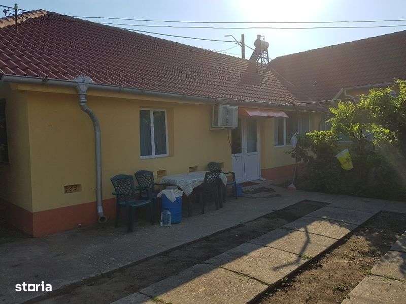 Casa si teren de vanzare Sat Smardan la 7km de Calafat - Imagine principală: 5/6