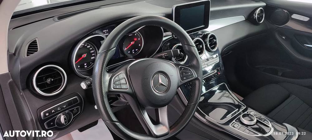 Mercedes-Benz GLC 250 d 4MATIC - 12