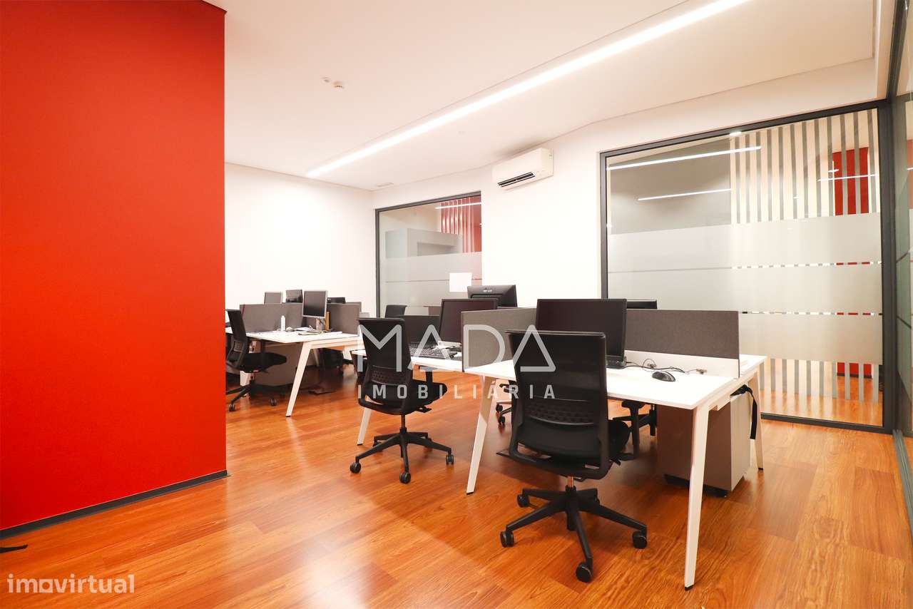 Escritório c/garagem (12 carros) na Av. da República em V.N. de Gaia-11