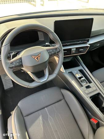 Cupra Leon 1.5 eTSI DSG - 10