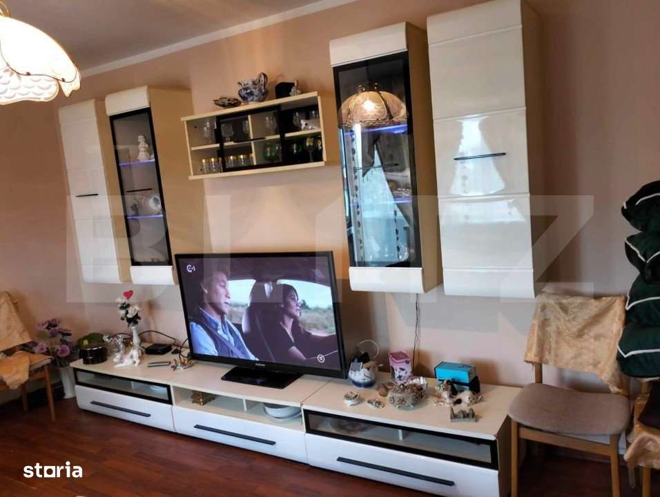 Apartament 2 camere, zona Micro14 , cu acoperis si balcon inchis - Imagine principală: 2/13