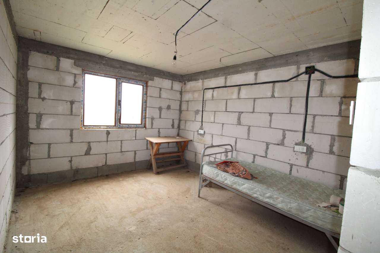 Casă P + 1 Câmpu Mare, Albeni - Imagine principală: 4/9