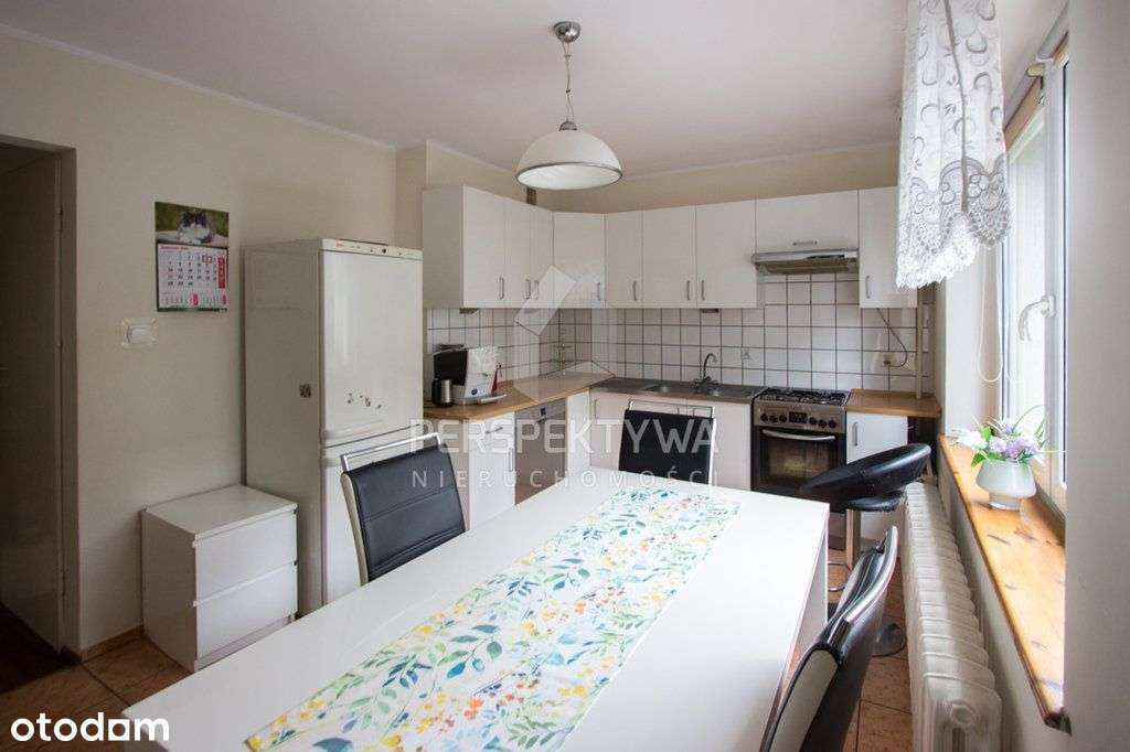 Dom W Zabudowie Szeregowej. Os. Zastalowskie-1