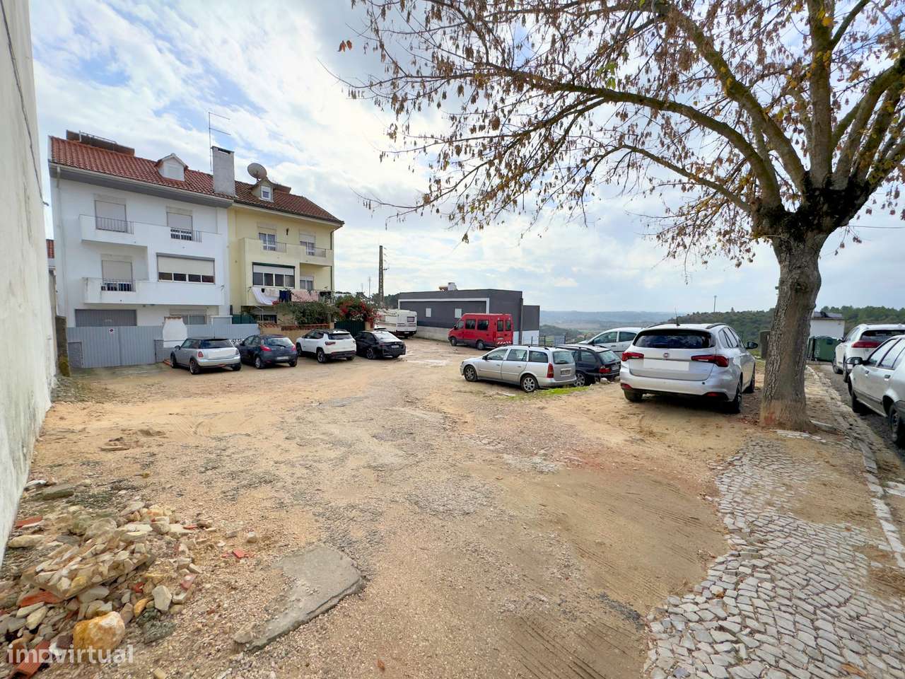 Terreno urbano de 826,74m2, em Santarém - Grande imagem: 5/12