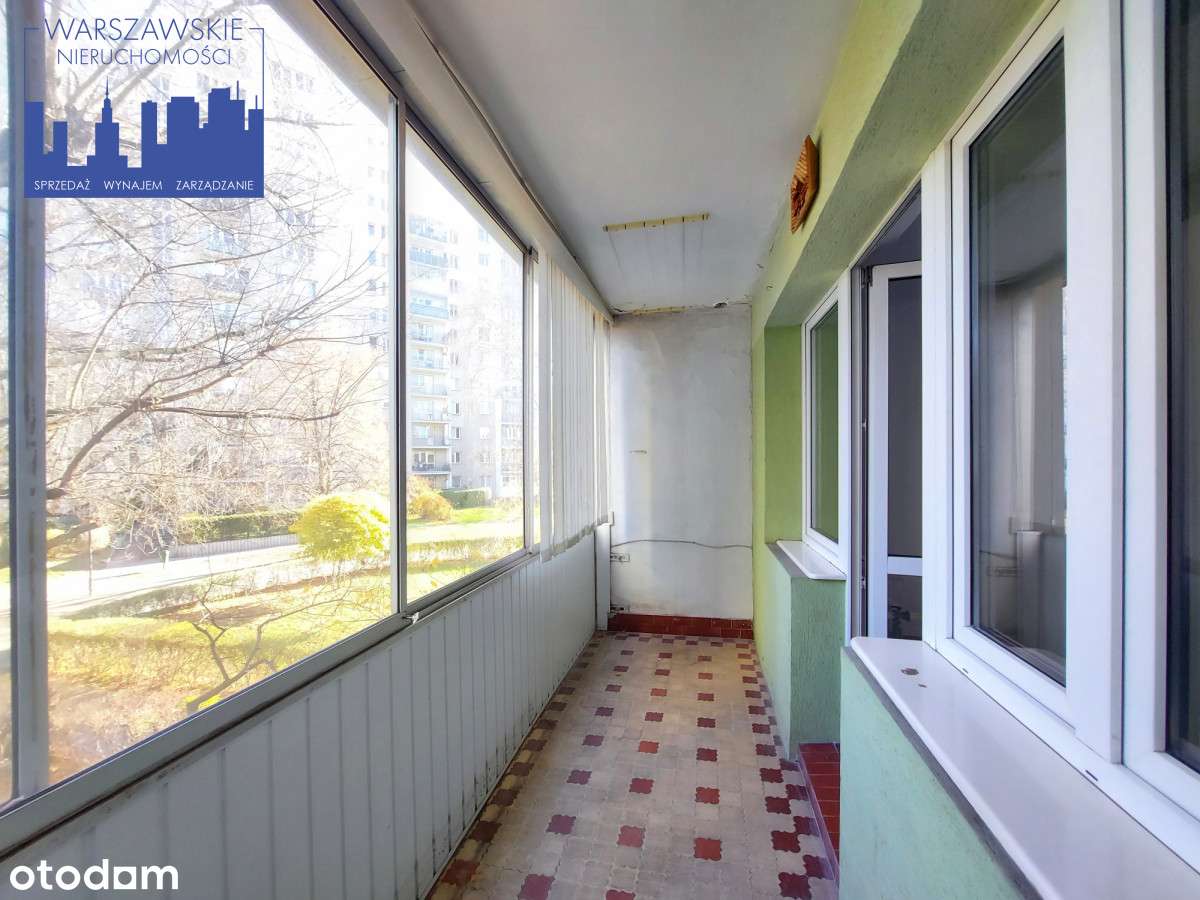 Czteropokojowe przy metrze Stokłosy, z potencjałem-1