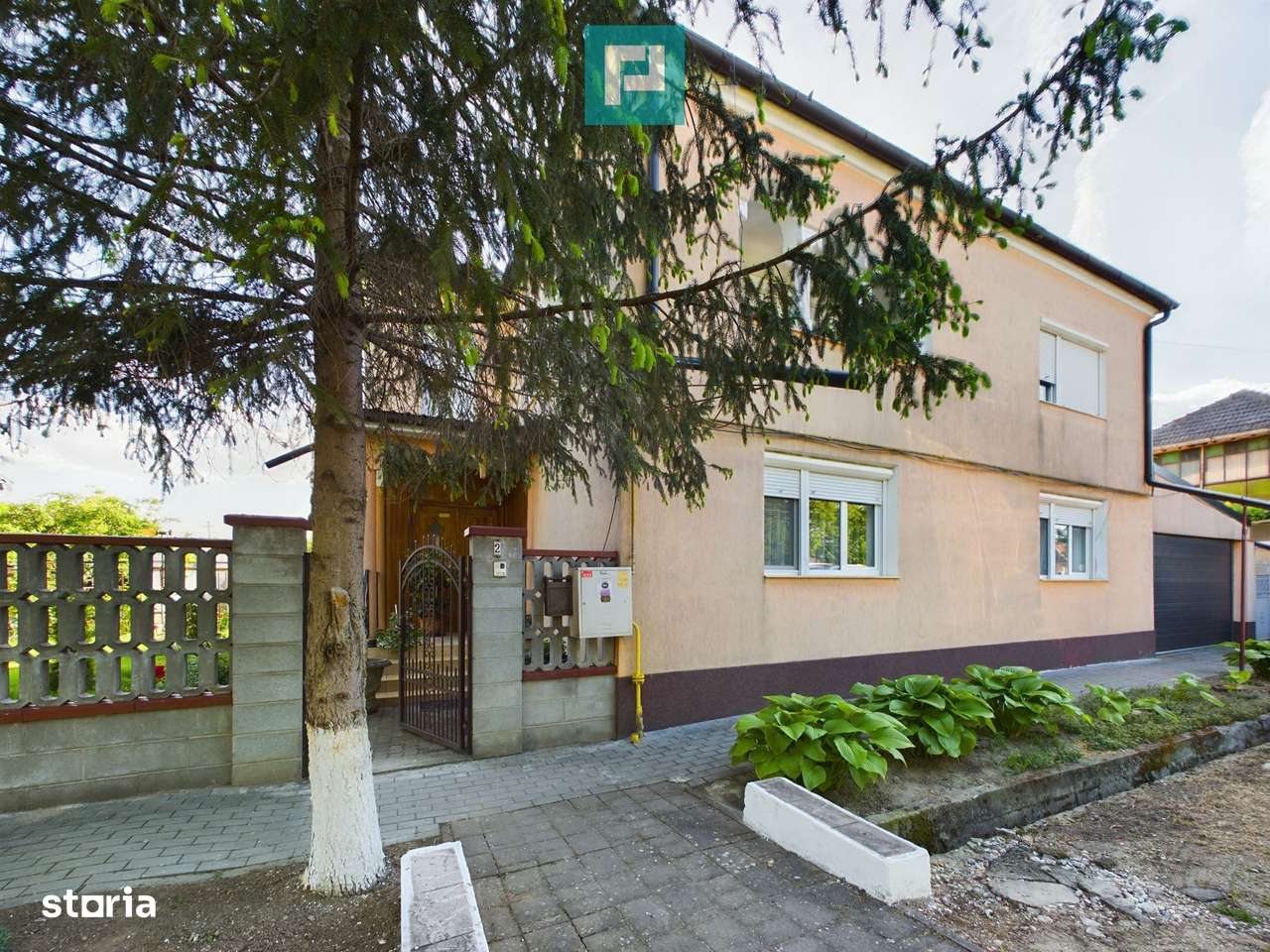 Casă clasică în Chișineu-Criș - Imagine principală: 4/20